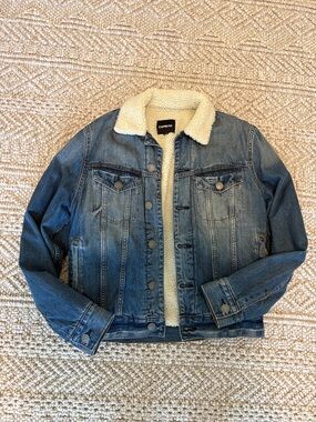 Express Blue Denim Sherpa-Lined Jacket with Cream Collar